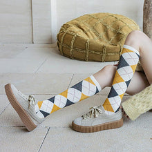 Load image into Gallery viewer, 1 Pair Keep Warm Knee-high Socks for Socks Rhombus Pattern Autumn Winter Cotton College Style Socks Running Climbing Fashion Socks For Men And Women