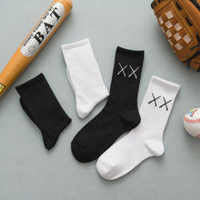 Load image into Gallery viewer, 1 Pair New Unisex Combed Out Of Pure Cotton Sports Socks Breathable Compression Long Solid Black White Socks Summer Winter Middle Tube Warm Socks For Men And Women