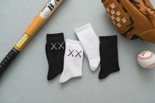 Load image into Gallery viewer, 1 Pair New Unisex Combed Out Of Pure Cotton Sports Socks Breathable Compression Long Solid Black White Socks Summer Winter Middle Tube Warm Socks For Men And Women