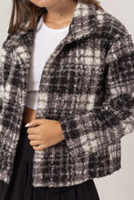 Load image into Gallery viewer, Timeless Plaid Collared Neck Bouclé Jacket with Pockets Elegant Retro Outerwear Women Jacket