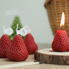 Load image into Gallery viewer, 1PC/4PCS Strawberry Decorative Aromatic Candles Strawberry Shaped Scented Candle Mini Soy Wax Candle Small Scented Candle Wax Decorative Candle for Bedroom Bathroom Decoration Parties Soy Wax Scented Candle For Birthday Wedding Candle