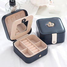 Load image into Gallery viewer, 1pcs Double Layer Storage Box For Men And Women Large Capacity Leather Jewelry Box Hardware Latch Travel Portable Flip Lid Palm Jewelry Box Jewelry Box for Women Girls Necklace Ring Storage Organizer 2 Layers Large PU-Leathers Jewelry Case
