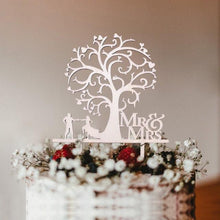 Load image into Gallery viewer, 1Pcs Hollow Letter Love Just Married Mr & Mrs Cake Topper Mr and Mrs Cake Toppers Wooden Wedding Cake Topper Party Cake Decoration Mr And Mrs Cake Topper Bride and Groom Wooden Wedding Cake Topper For Wedding Party Supplies