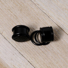 Load image into Gallery viewer, 5/8 Black Acrylic Straight Plug Set