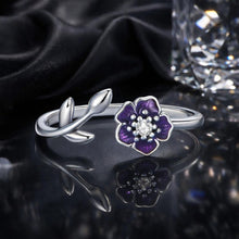 Load image into Gallery viewer, 925 Sterling Silver Oxidized Flower Design Ring with Pavé Setting CZ