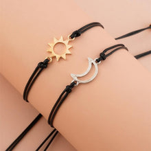 Load image into Gallery viewer, 2pcs / Set Minimalist Sun Moon Charm Couple Bracelet Card Love Jewelry Gift Adjustable Braided Rope Bracelets Pinky Pomise Matching Relationship Bracelets For Best Friends Couple