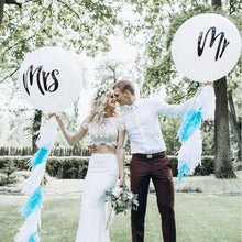Load image into Gallery viewer, 2pcs/lot Good Quality 36inch Round White and black Print Mr&Mrs Latex Balloons For Happy Wedding And Valentine's Day