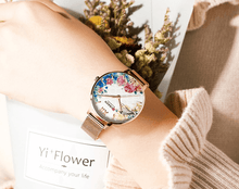 Load image into Gallery viewer, Womens Watches With Decoupage Flower Patterns And Details Of Large Roman Numbers