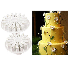 Load image into Gallery viewer, 33pcs Fondant Cutter Cake Tools Cookie Mold Biscuit Mould Craft 3D Bakeware Sets New Baking Mold Pastry Fondant Cake Decorating Sugarcraft Cookie Cutter Tools Mold Durable Cake Mould For Cookies