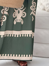 Load image into Gallery viewer, Unique Printed Spaghetti Strap Sleeveless Maxi Dress Elegant Summer Maxi Dress for Women
