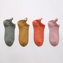 Load image into Gallery viewer, 4 Pairs Fashion Socks New Spring Cotton Non-Slip No-Show Boat Socks Novelty Girls Cute Heart Embroidery Casual Funny Ankle Socks Pack For Women