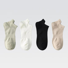 Load image into Gallery viewer, 4 Pairs Fashion Socks New Spring Cotton Non-Slip No-Show Boat Socks Novelty Girls Cute Heart Embroidery Casual Funny Ankle Socks Pack For Women