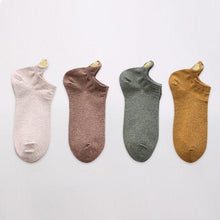 Load image into Gallery viewer, 4 Pairs Fashion Socks New Spring Cotton Non-Slip No-Show Boat Socks Novelty Girls Cute Heart Embroidery Casual Funny Ankle Socks Pack For Women