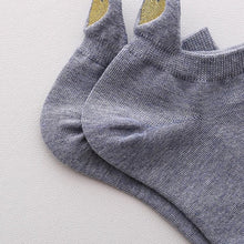 Load image into Gallery viewer, 4 Pairs Fashion Socks New Spring Cotton Non-Slip No-Show Boat Socks Novelty Girls Cute Heart Embroidery Casual Funny Ankle Socks Pack For Women