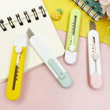 Load image into Gallery viewer, 4-Pieces: Retractable Mini Art Cutter