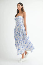 Load image into Gallery viewer, Sweetheart Neckline Floral Printed Midi Dress – Floral Midi Dress, Sweetheart Neckline Dress, Romantic Midi Dress, Feminine Floral Dress, Elegant Midi Dress