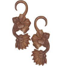 Load image into Gallery viewer, 8G Organic Sabo Wood Art Nouveau Flower Hanger Plug Set