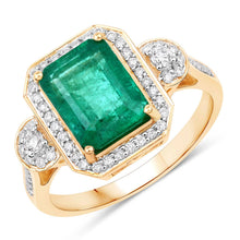 Load image into Gallery viewer, IGI Certified 2.87 Carat Genuine Zambian Emerald and White Diamond 14K Yellow Gold Ring
