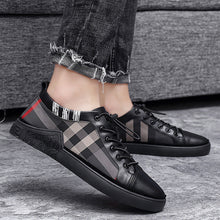 Load image into Gallery viewer, Black Mens Fashion Sneakers Breathable Skateboard Shoes High Quality Trainers Shoes Casual Genuine Leather Casual Shoes Fashion Comfortable Walking Shoes