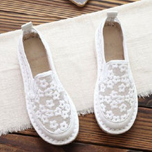 Load image into Gallery viewer, Fashion Lace Women Slippers Summer Beach Flower Sandals Flats Woman Shoes Casual Slide Sandals For Women Flip Flops Sandals Summer Lace-Up Closed Toe Comfortable Slip On Lace Sandals