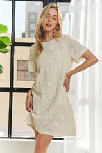 Load image into Gallery viewer, Applique Round Neck Short Sleeve Shift Dress – Timeless & Elegant Round Neck Shift Dress with Sophisticated Applique Detailing for Versatile Day-to-Night Wear