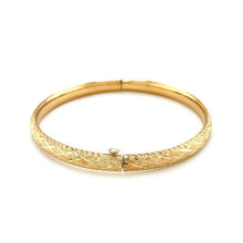 Load image into Gallery viewer, 14k Yellow Gold Diamond Cut Design Dome Motif Children's Bangle