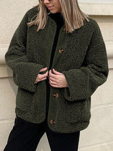 Load image into Gallery viewer, Modern Cozy Women Luxuriously Cozy Contrast Button Up Sherpa Jacket with Pockets For Fall & Winter