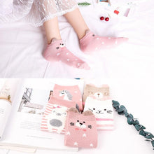 Load image into Gallery viewer, 5 Pairs 3D Cartoon Harajuku Cat Cute Heart Invisible Cotton Socks Casual Boat Socks Funny Girl Ankle Sock Set for Women
