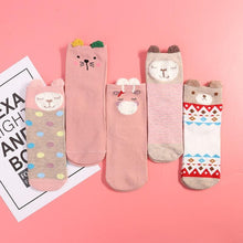 Load image into Gallery viewer, 5 Pairs 3D Cartoon Harajuku Cat Cute Heart Invisible Cotton Socks Casual Boat Socks Funny Girl Ankle Sock Set for Women