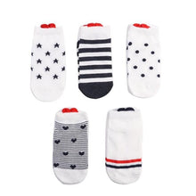 Load image into Gallery viewer, 5 Pairs 3D Cartoon Harajuku Cat Cute Heart Invisible Cotton Socks Casual Boat Socks Funny Girl Ankle Sock Set for Women