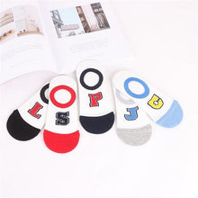 Load image into Gallery viewer, 5 Pairs/Lot Cute Harajuku Animal Women Socks Set Funny Spring Cat Dog Rabbit Panda Low Cut Short Sock Happy