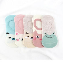 Load image into Gallery viewer, 5 Pairs/Lot Cute Harajuku Animal Women Socks Set Funny Spring Cat Dog Rabbit Panda Low Cut Short Sock Happy