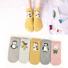 Load image into Gallery viewer, 5 Pairs/Set Women's Cotton Happy Cute Cat Short Socks Print Cartoon Animal Casual Summer Socks Red Heart Funny Ankle Socks Pure Cotton Socks For Men And Women