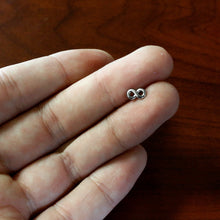 Load image into Gallery viewer, 20G Gleaming Infinity Symbol Nose Screw