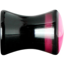 Load image into Gallery viewer, 2G Black Acrylic Hot Pink Heart Saddle Plug