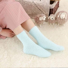 Load image into Gallery viewer, 6-Pairs: Women's Sinter Warm Socks