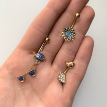 Load image into Gallery viewer, Gold Tone Aqua Center Sunburst Flower Belly Ring