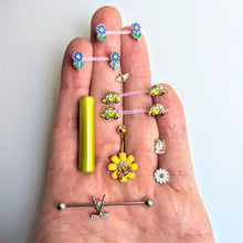 Load image into Gallery viewer, Clear Gem Gold Tone Red Yellow Bee Flower Belly Ring