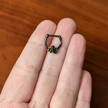 Load image into Gallery viewer, 16G 5/16 Black Understated Octopus Cartilage Clicker
