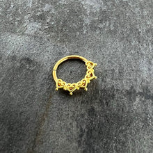 Load image into Gallery viewer, 16G 3/8 Gold Tone Filigree Hearts Hinged Segment Ring