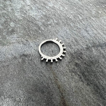 Load image into Gallery viewer, 16G 3/8 Splatter Effect Hinged Segment Ring