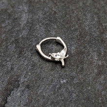 Load image into Gallery viewer, 16G 5/16 Clear Gem Simple Style Dragonfly Cartilage Clicker