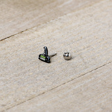 Load image into Gallery viewer, 16G 1/4 Good Witch Hat Glow in the Dark Cartilage Tragus Earring
