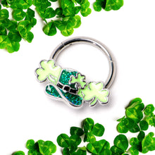 Load image into Gallery viewer, 16G 3/8 Glitter Top Hat Shamrocks St Patricks Hinged Segment Ring