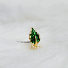 Load image into Gallery viewer, 20G 7mm Clear Gem Green Leaf Golden L Shape Nose Ring