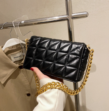 Load image into Gallery viewer, New Adorable Women's Handbag Green Small Flap Shoulder Bag In Thick Metal Chain Women's Clutch Bags Luxury Ladies Shoulder Purse