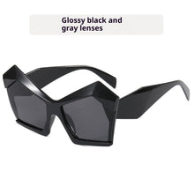 Load image into Gallery viewer, Oversized Square Cateye Polarized Sunglasses Big Trendy Style Fashionable Personality Big Frame Sunglasses New Fashionable & Popular Street Style Sunglasses For Women
