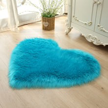 Load image into Gallery viewer, 1pc Faux Fur Room Rug, Heart Shaped Plush Rug, Fluffy Carpet For Living Room Bedroom Sofa, Shaggy Carpet Area Mat 50*60cm/19.68*23.62in