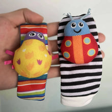 Load image into Gallery viewer, 4 PCS Baby Rattle Toy Set Soft Animal Socks & Wrist Straps for Newborns 0–12 Months Educational Plush Toys