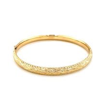 Load image into Gallery viewer, 14k Yellow Gold Diamond Cut Design Dome Motif Children's Bangle